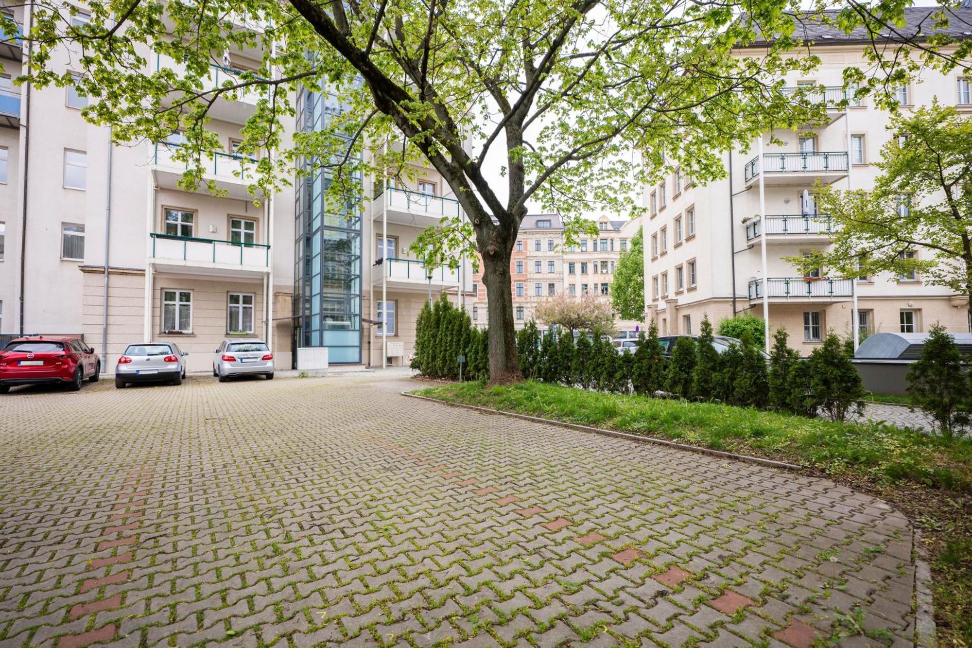 T21 - Apartment Direkt Im Zentrum Mit Parkplatz Chemnitz Exterior photo